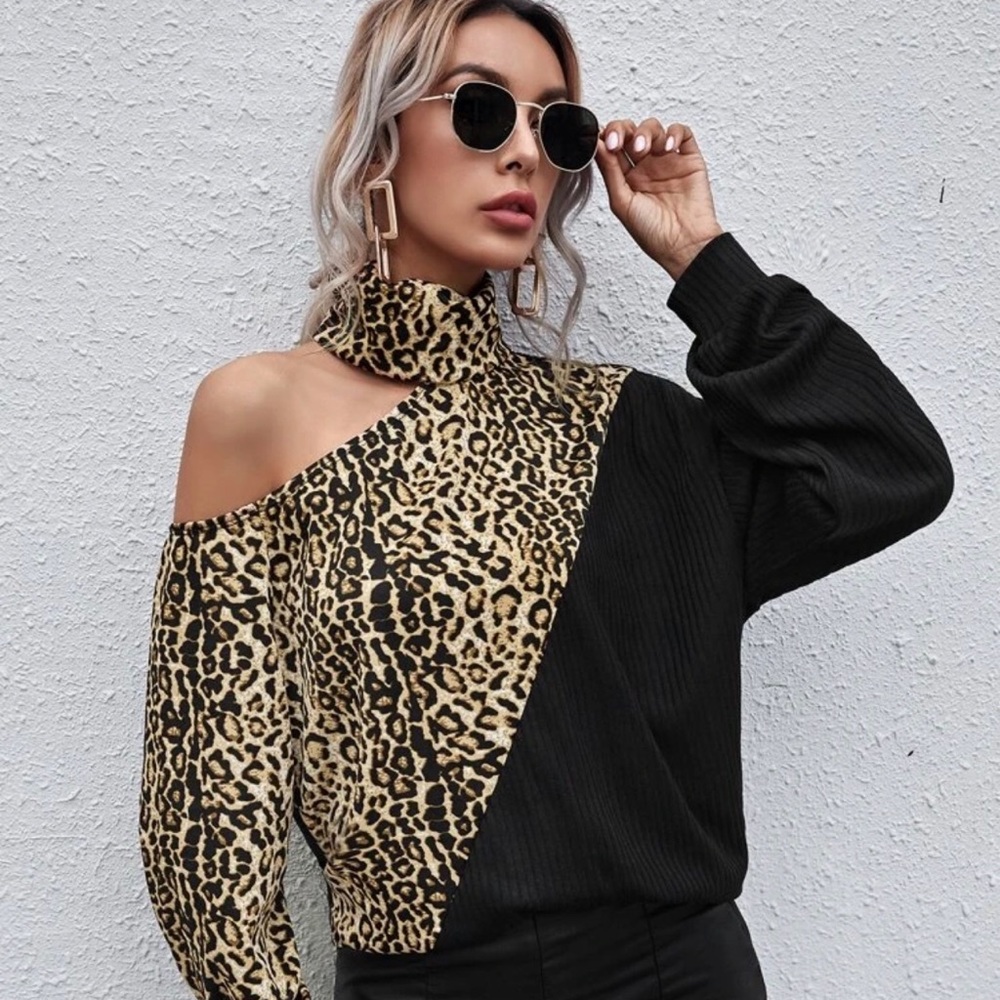 Beautiful woman high neck leopard color block tops